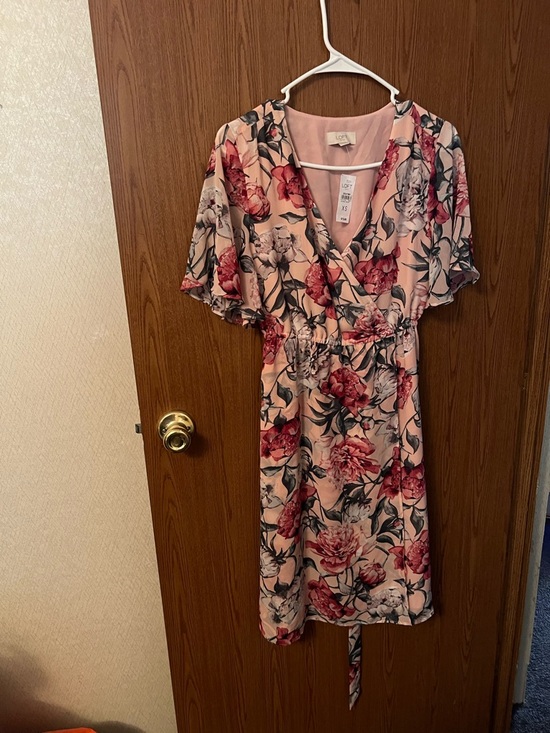 LOFT Dresses & Skirts - NWT Loft Floral Print Wrap Midi Dress Size XS